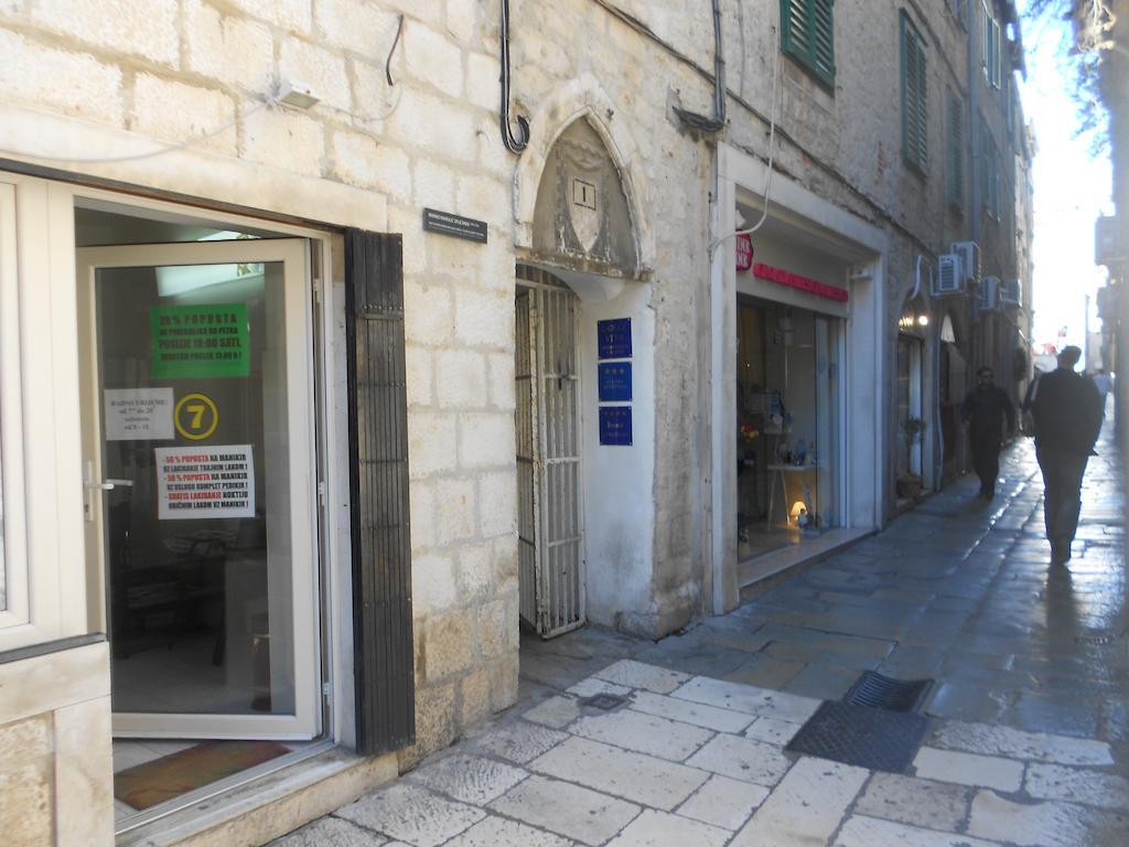 Studio Apartment Mila Split Quarto foto