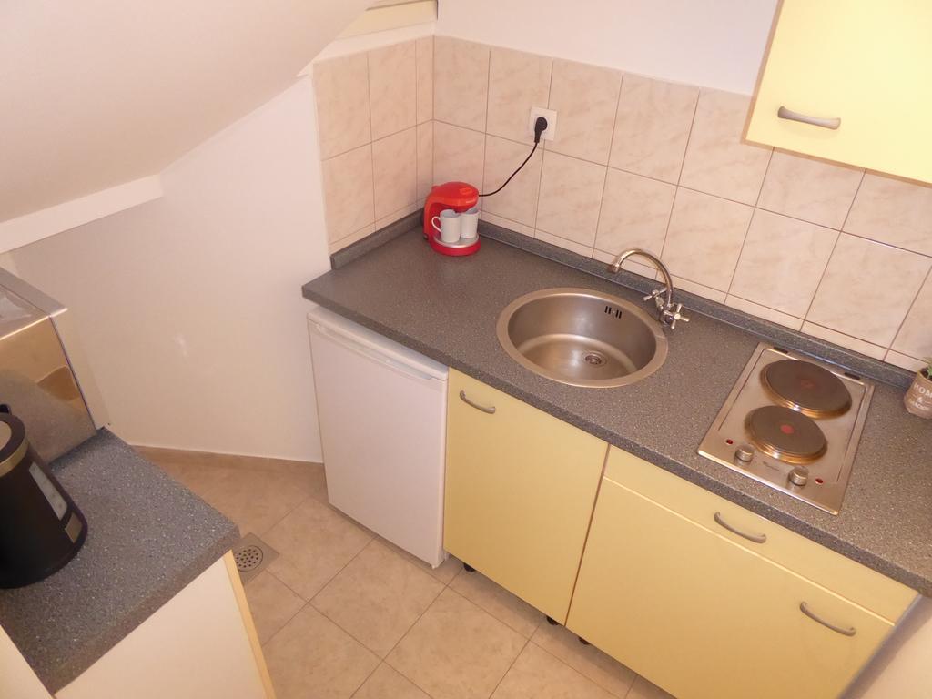 Studio Apartment Mila Split Exterior foto
