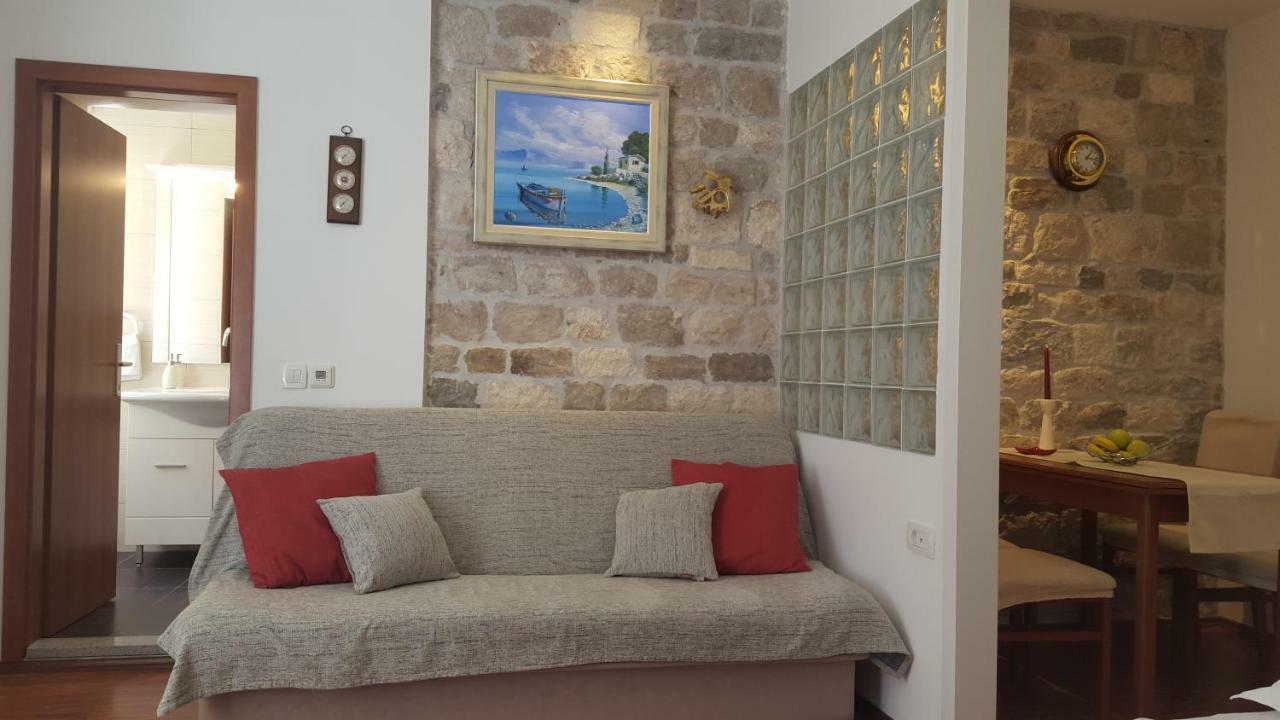 Studio Apartment Mila Split Exterior foto